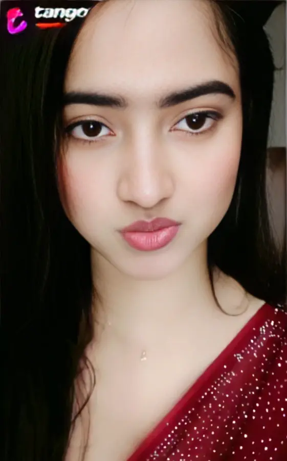 Cute Chamet Girl Sweet Pori Nude Showing her Boobs and Pussy