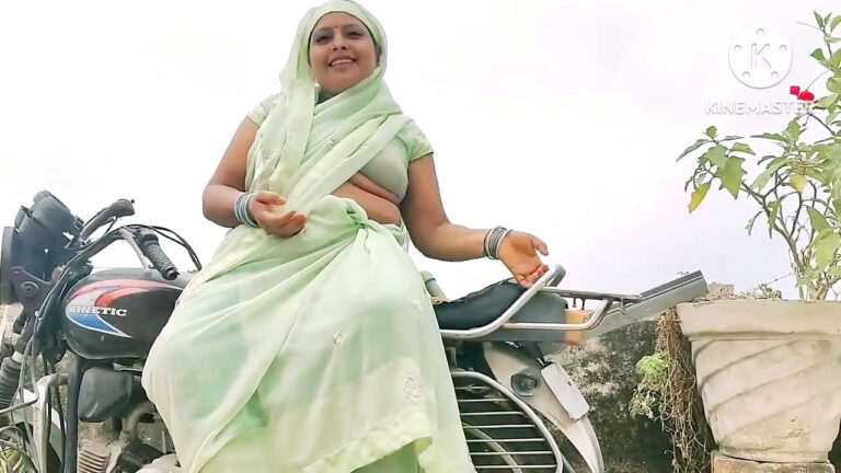 Desi Indian neighbor Bhabhi's sex with boyfriend