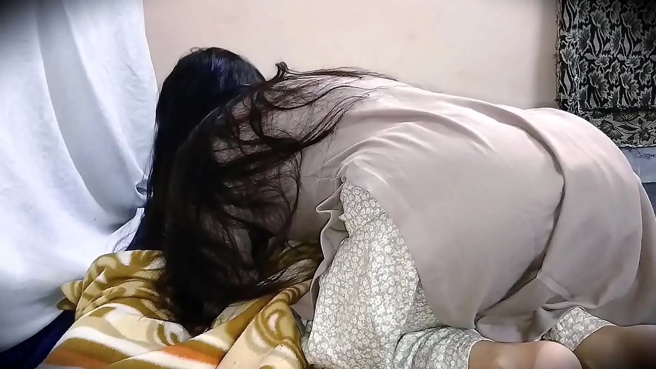 Punjabi thirsty aunty got her pussy pounded