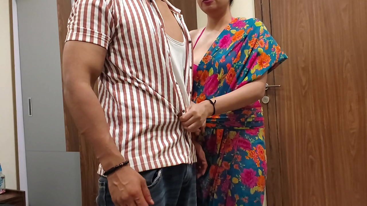 Stepmom confused the word Massage with the word Sex. Stepson was pleasantly surprised Stepmom Fully Services her Stepson- FULL SCENE